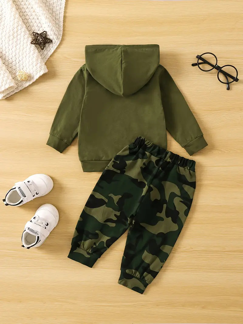 “Daddy and Me Best Buddies for Life” Print Hoodie Sweatshirt & Camouflage Print Pant Set Kids Clothes