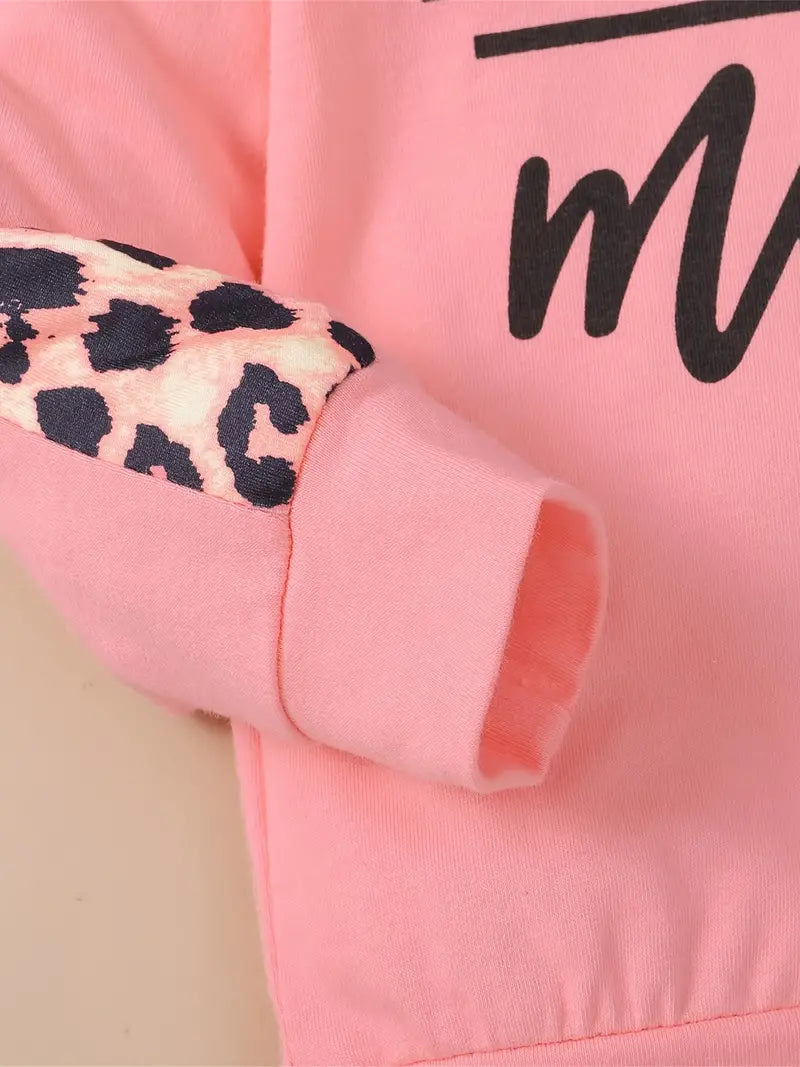 "Mama’s Mini” Baby Girl Leopard Patchwork Letter Print Hooded Sweatpants Set with Bowknot Headband
