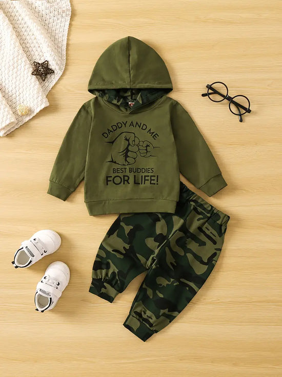 “Daddy and Me Best Buddies for Life” Print Hoodie Sweatshirt & Camouflage Print Pant Set Kids Clothes