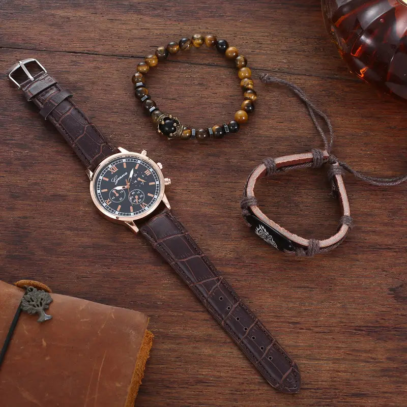 3pcs/set Men's Casual Analog Watch and Classic Bracelets Set (1 Watch+2 Bracelets with Wolf)